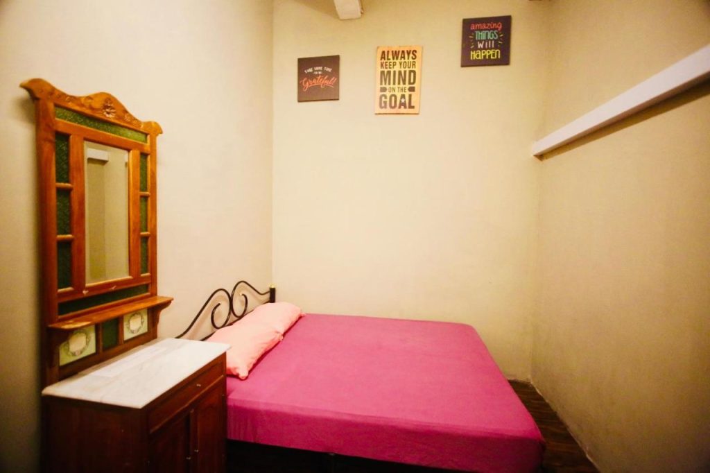 backpacker cozy corner singapore